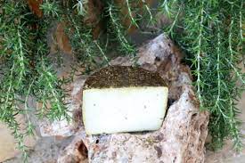 Formaggio di capra al rosmarino con burro al rosmarino 525 g N/